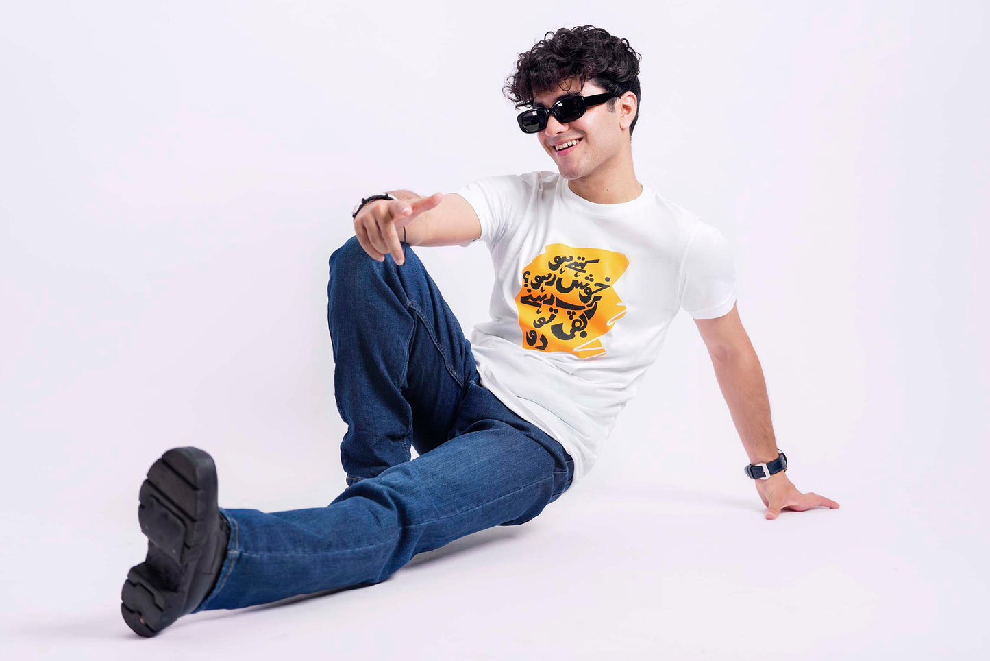 Kysy khush rahun regular t shirt